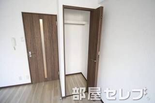 クローゼットにしました。