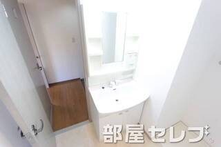 洗髪洗面化粧台。