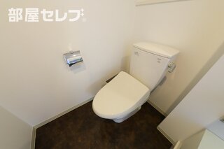 ウォシュレットつきのトイレです
