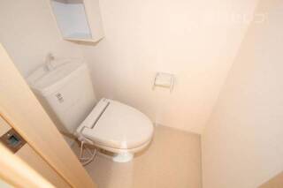 寒い日でも安心のウォームレットトイレです