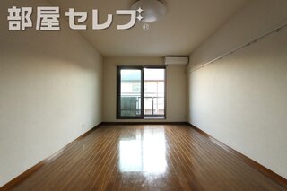 シューズボックスもあり便利です。