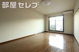 ゴミ捨て場も近くにあります。