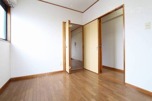 のんびりくつろげますよ　※301号の写真です