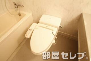 清潔感のあるトイレです。