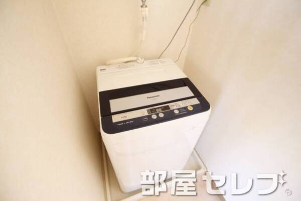 室内洗濯機置き場。