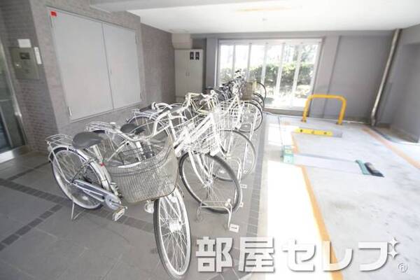 自転車置場。