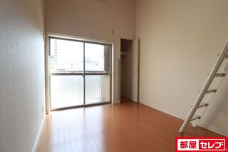 205号室の写真を参照