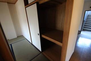 押入れにも沢山収納できます。