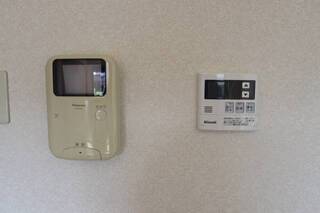 TVモニター付きで来客者も確認でき安心です。