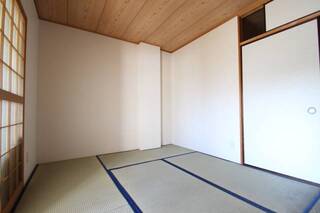 和室でお客様もお迎えできます。
