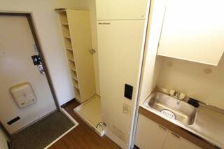 電気温水器。オール電化でガス代節約。2Ｂ号室の写真です。
