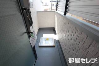 バルコニーはこちらです