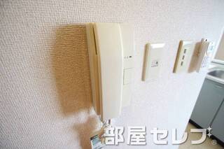 インターホン。