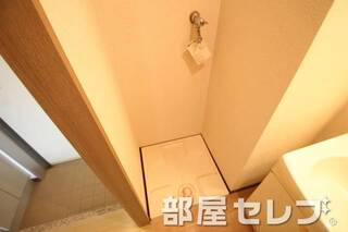 室内洗濯機置場。