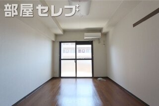 玄関から見たお写真でです。
