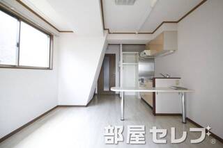 清潔感があるリビングです。