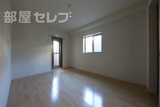 荷物が多い人はこの部屋で。