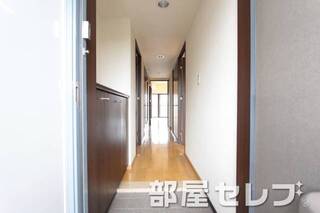 玄関口。