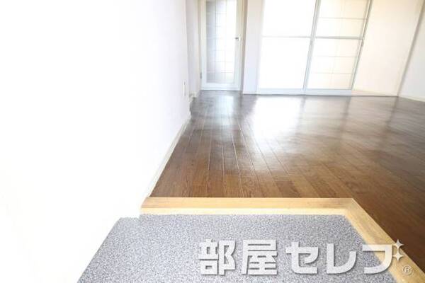 玄関口。