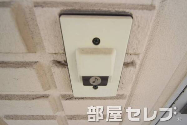 チャイム。