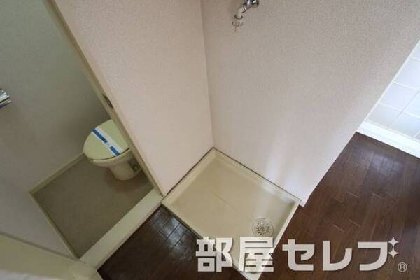 室内洗濯機置き場。