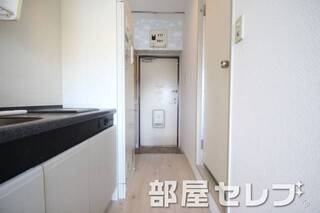 洋室から玄関方面の写真。（イメージ写真）