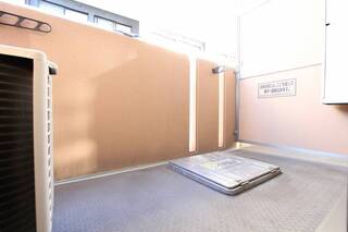 バルコニーも広めで使いやすい