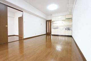 写真は別の部屋です