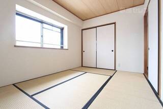 写真は別の部屋です