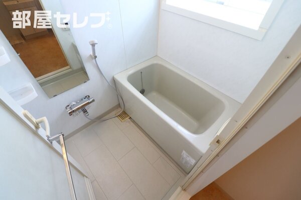 キッチンは2口ガスコンロ付き