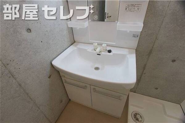 清潔感ある洗面台です。