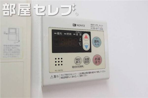 ＴＶモニター付きで来客者が確認できます。