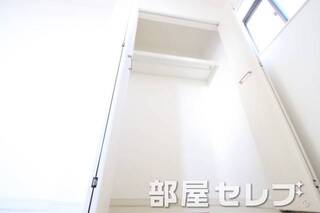 広ーーい収納です。他号室の写真です。