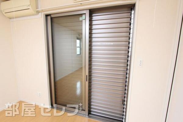 電動シャッターです。