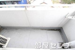 開放感のあるバルコニー。