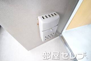 ドアポストあります。