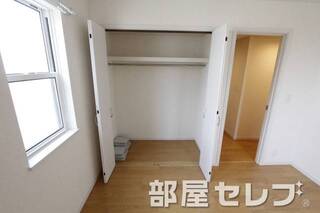 広々収納でお部屋スッキリ