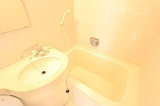 バス・トイレ同室です
