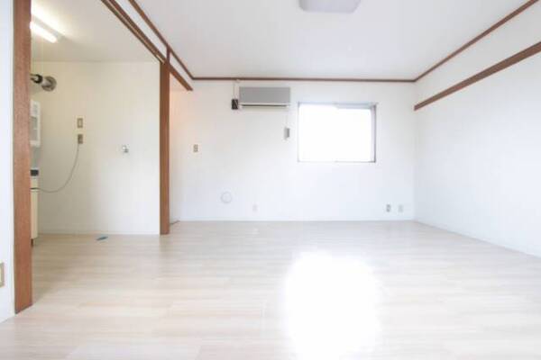 シンプル7帖サイズの居室空間
