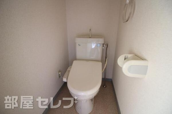 ウォシュレット付のトイレです。