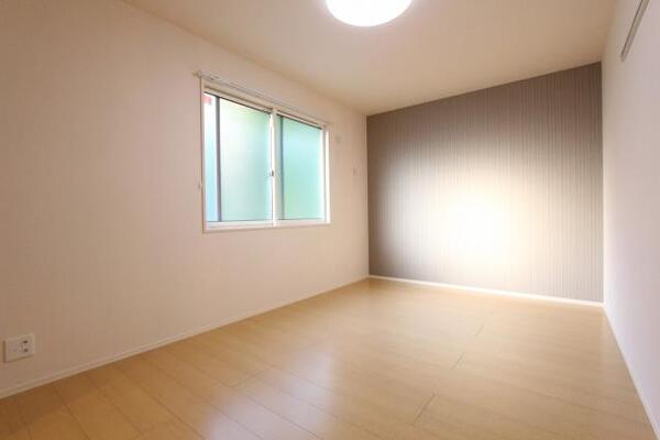 日当たりがよく明るいお部屋です。