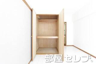 大きな収納で、お部屋も広く使えます。