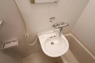 コンパクトな洗面です。他号室の写真です。