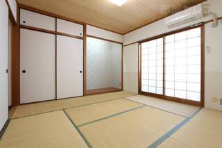 6帖の使い勝手の良いお部屋です。