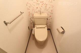 ウォシュレット付きトイレです。