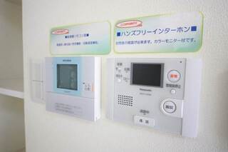 TVモニターホンで来客時も確認できます。