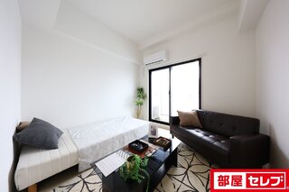 ※実際のエントランスと異なる場合があります。