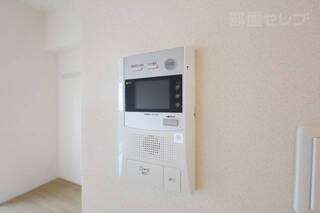 階数によって色味が違う可能性があります。