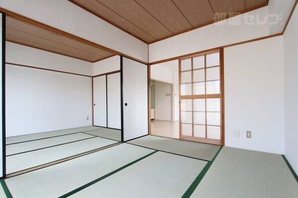 畳のいい匂いがします。キレイです。