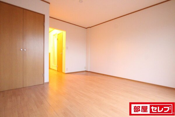 広々８帖の洋室